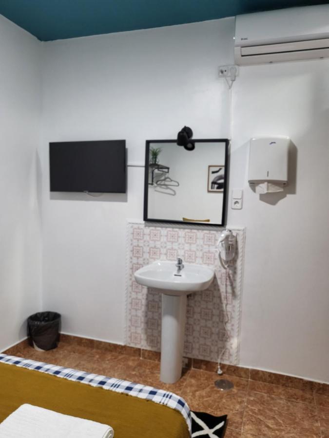 M-A Catrachos Rooms Madrid Eksteriør billede